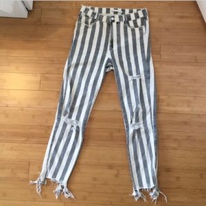 ISO this type of Zara Jean (within sizes 8-12)!